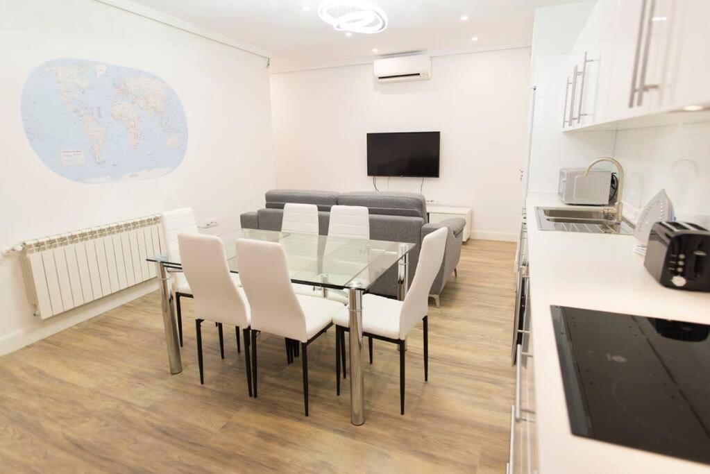 Style And Comfort In Opera-puerta Del Sol Apartamento Madrid